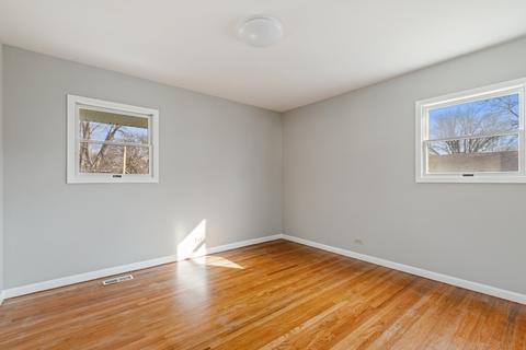 331 Cherrywood Rd, Buffalo Grove, IL 60089 photo 9