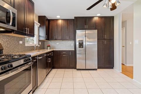 331 Cherrywood Rd, Buffalo Grove, IL 60089 photo 6