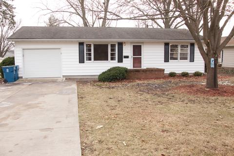912 Warren St, Chenoa, IL 61726 photo 1
