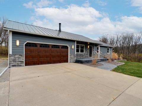18428 Tomahawk Trl, Danvers, IL 61732 photo 1