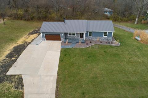 18428 Tomahawk Trl, Danvers, IL 61732 photo 4