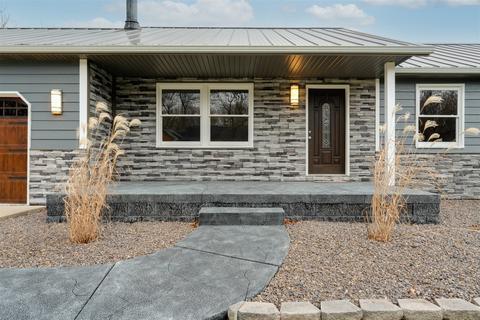 18428 Tomahawk Trl, Danvers, IL 61732 photo 3