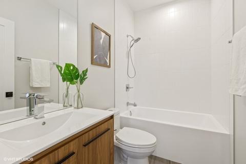 719 E 48th St, Chicago, IL 60615 photo 20