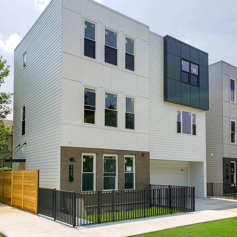 719 E 48th St, Chicago, IL 60615 photo 1