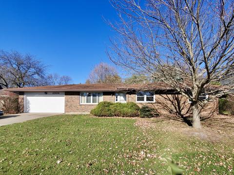 2806 Morningside Dr, Bloomington, IL 61704 photo 1