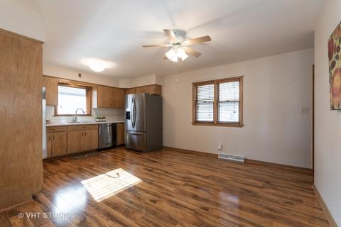 120 N Hickory Ave, Bartlett, IL 60103 photo 3