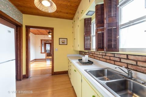 1000 Augusta Ave, Elgin, IL 60120 photo 5