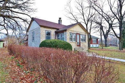 421 Vine St, Morris, IL 60450 photo 2