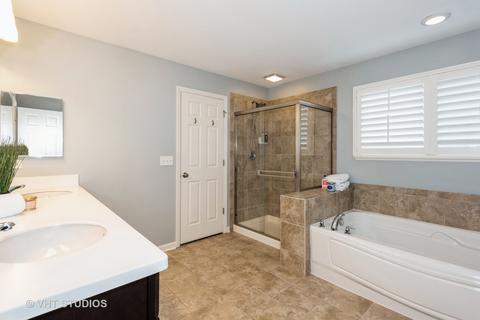 4046 Conifer Dr, Elgin, IL 60124 photo 21