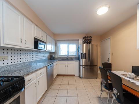 9356 Golf Rd #3A, Des Plaines, IL 60016 photo 6