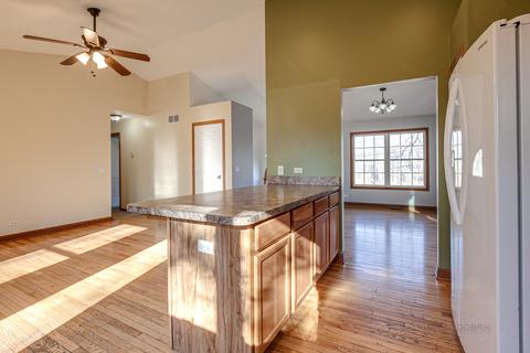 707 W Dowell Rd, Mchenry, IL 60051 photo 4