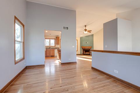 707 W Dowell Rd, Mchenry, IL 60051 photo 5