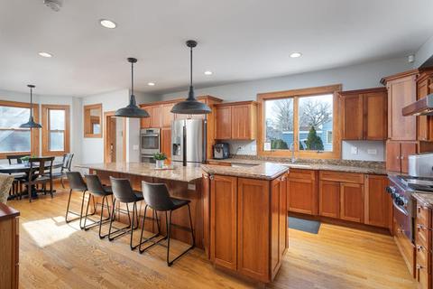 318 E Franklin St, Wheaton, IL 60187 photo 17
