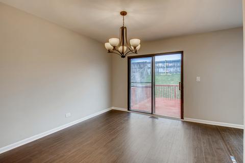 1586 Brookside Dr, Hoffman Estates, IL 60169 photo 6
