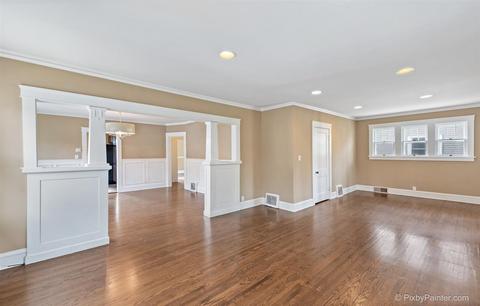 447 Washburn St, Elgin, IL 60123 photo 4