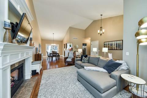 1938 Pointe Blvd, Aurora, IL 60504 photo 6