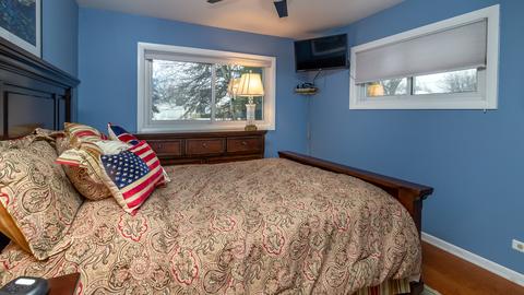 245 W Thacker St, Hoffman Estates, IL 60169 photo 14