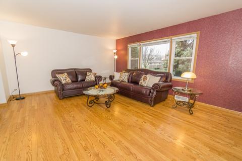 750 Eggerding Dr, Addison, IL 60101 photo 3
