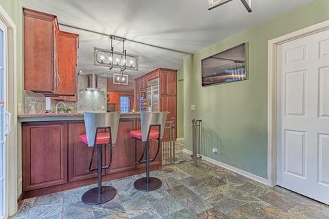 1357 E Thacker St, Schaumburg, IL 60173 photo 13