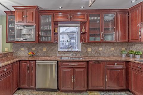 1357 E Thacker St, Schaumburg, IL 60173 photo 8