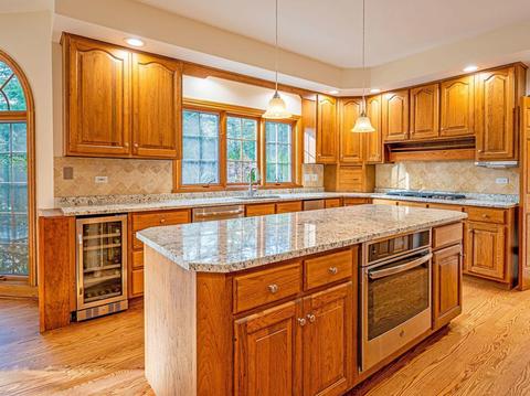 2 Norman Ct, Burr Ridge, IL 60527 photo 7