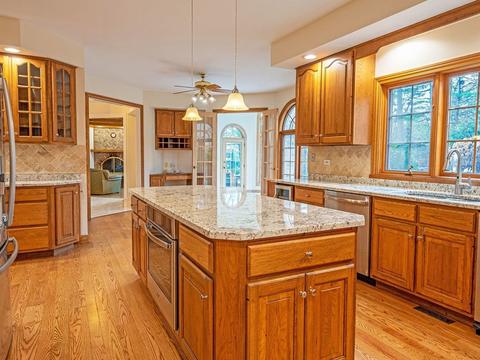 2 Norman Ct, Burr Ridge, IL 60527 photo 5