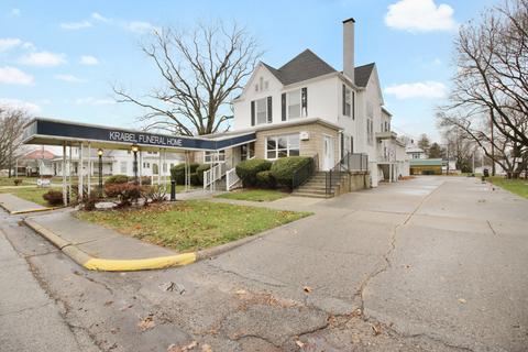 602 E Madison St, Chrisman, IL 61924 photo 2