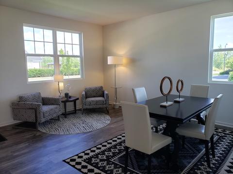 153 Hedgerow Dr, Elgin, IL 60124 photo 3