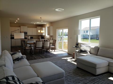 153 Hedgerow Dr, Elgin, IL 60124 photo 9