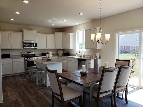 153 Hedgerow Dr, Elgin, IL 60124 photo 4