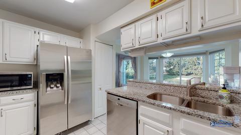 1516 Diamond Dr, Hoffman Estates, IL 60192 photo 9