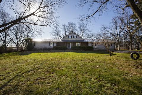 23715 Fleming St, Downs, IL 61736 photo 1