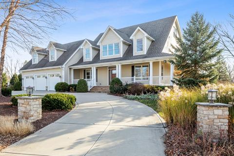 743 67th Pl, Willowbrook, IL 60527 photo 1