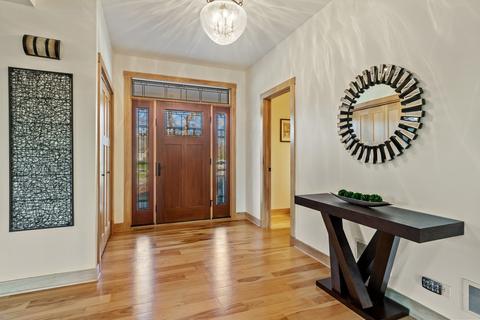 743 67th Pl, Willowbrook, IL 60527 photo 3