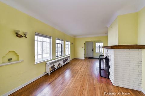 804 Howard St, Wheaton, IL 60187 photo 4