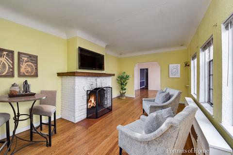 804 Howard St, Wheaton, IL 60187 photo 3
