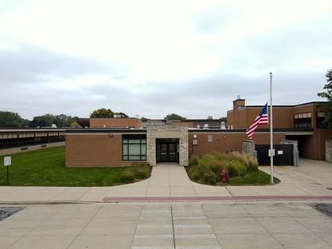 655 E Lincoln Ave, Des Plaines, IL 60018 photo 39