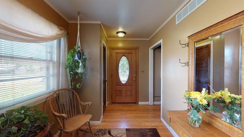 655 E Lincoln Ave, Des Plaines, IL 60018 photo 9