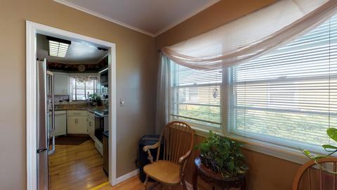 655 E Lincoln Ave, Des Plaines, IL 60018 photo 8