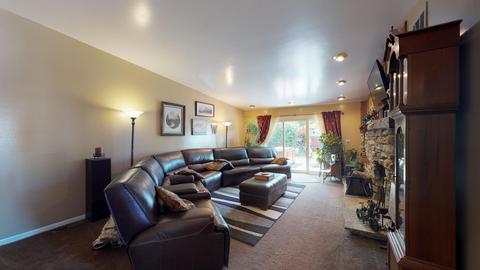 655 E Lincoln Ave, Des Plaines, IL 60018 photo 4