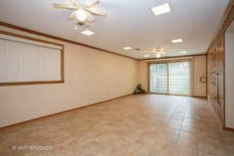 2024 Webster Ln, Des Plaines, IL 60018 photo 8