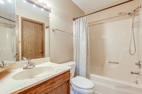663 Beth Ct, Gurnee, IL 60031 photo 12