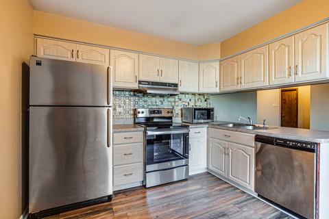 663 Beth Ct, Gurnee, IL 60031 photo 7