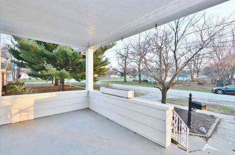 150 E 1st St, Coal City, IL 60416 photo 2