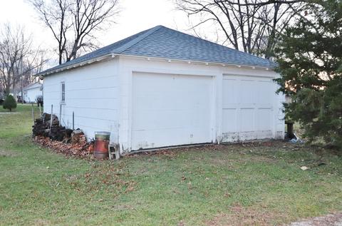 150 E 1st St, Coal City, IL 60416 photo 4