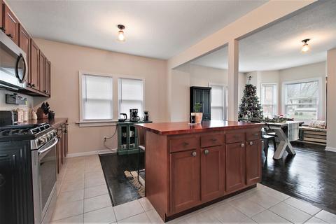 1042 S 3rd Ave, Kankakee, IL 60901 photo 4