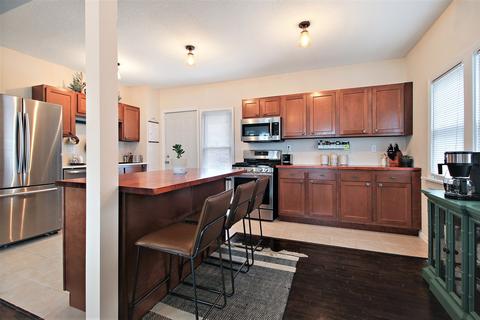 1042 S 3rd Ave, Kankakee, IL 60901 photo 5