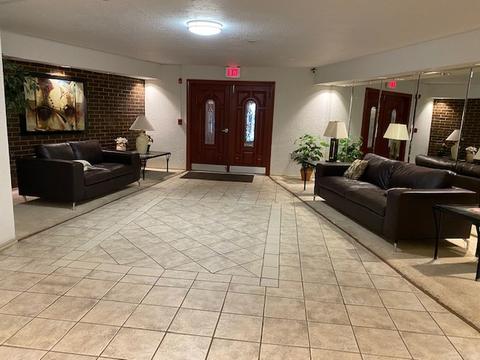 1430 Sandstone Dr #314, Wheeling, IL 60090 photo 2