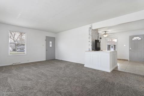 142 Robinson Dr, Morris, IL 60450 photo 8