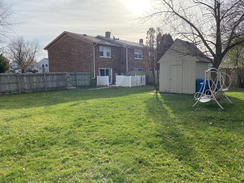 154 S Hale Ave, Bartlett, IL 60103 photo 2